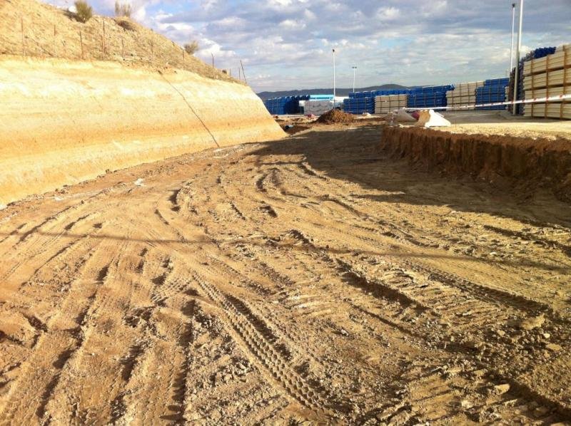 PROYECTO DE CONSTRUCCIÓN Y DIRECCIÓN DE OBRA DEL VIAL INTERNO-ANEXO AL PROYECTO DE CONSTRUCCIÓN ( INTERSECCIÓN EN LA CARRETERA M-206. P.K. 3+070 MARGEN IZQUIERDA. T.M. DE LOECHES)